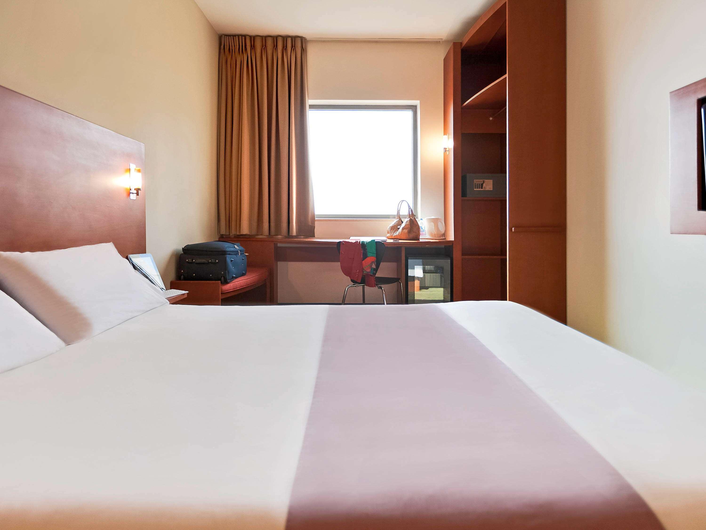 Ibis Amman Hotel Exterior foto